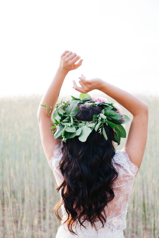 Waterfront bridal style for Florida Aquarium Tampa wedding