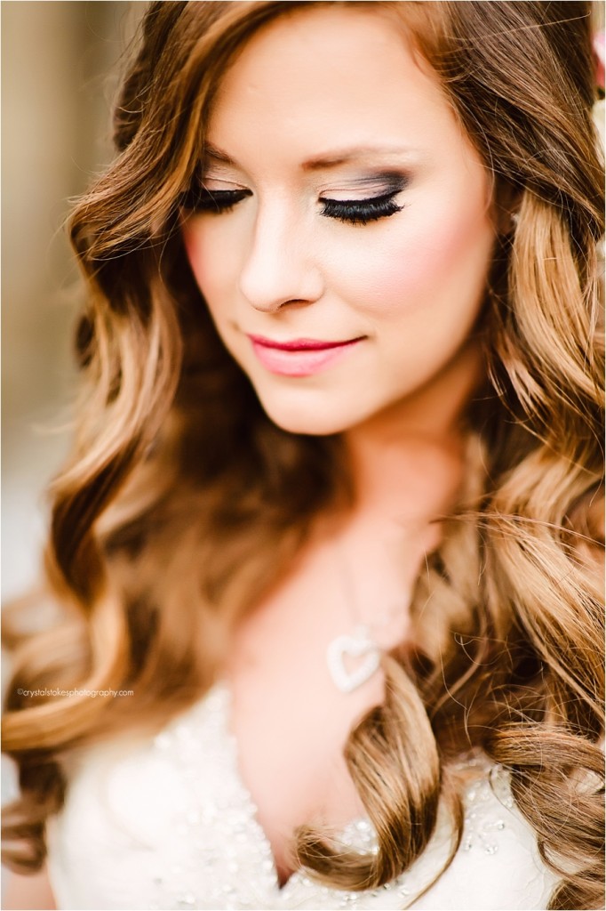Minimalist bridal makeup for Tampa Museum of Art wedding